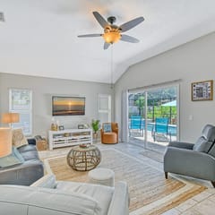 Haven Hideaway with Saltwater Pool 3br Sleeps 8