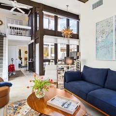The Lido Loft  2-Story Condo, Walk to Lido Beach