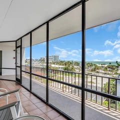 Lido Beachfront Condo | Ocean + Downtown Views