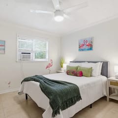 Flamingo Condo, Siesta Key, Beach Gear, Pool Unit F