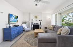 Baycrest Bungalow | Walk to Beaches & Shops on Venice Island