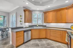 Botanica 2BR + Den/2BA -Seasonal Rental, w/ Garage
