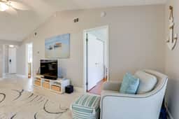 Bradenton 2BR Condo w/ Pool | Minutes to Holmes Beach & AMI