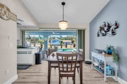 Florida Sunhouse – Lanai Living & Heated Pool