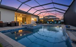 Lakewood Ranch Lakeside Retreat  Heated Pool & Spa