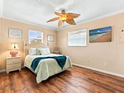 The Sunny Perch | Monthly Stay, 2 Blocks to Beach - Image 5