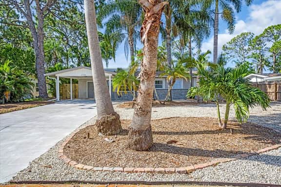 4BR Pool Home Downtown & Lido Beach Pet Friendly