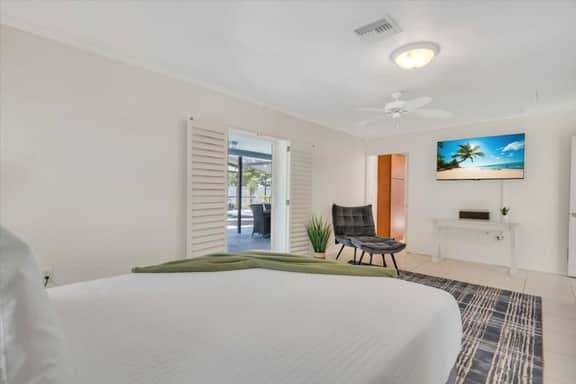 Coastal 2BR Getaway|5 Min to Beach|Pool+Peloton