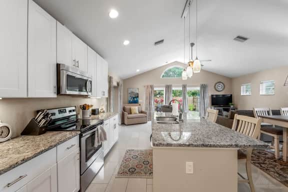 Family-Friendly Retreat Near Siesta Key+Beach Gear