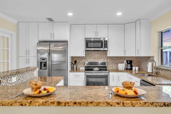 Gulf Gate Getaway-2BR/2BA w/ Htd Pool Pet Friendly