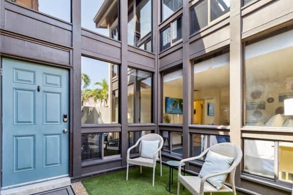 The Lido Loft  2-Story Condo, Walk to Lido Beach - Image 5