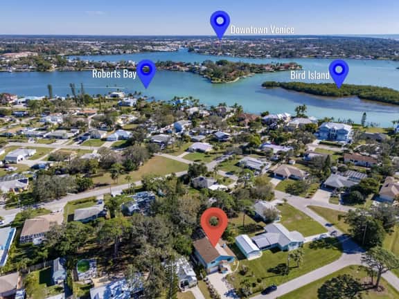 Nokomis Beach Getaway with Heated Pool