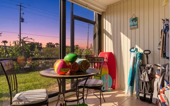 Sandy Feet Retreat – Fully Remodeled Condo Steps from Siesta Key Beach