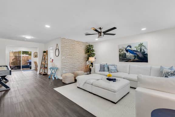 Bikes, Pickleball + Fire Pit | Near Siesta Key & Downtown