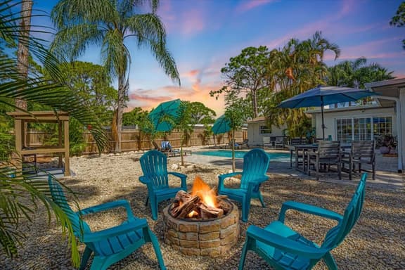 4BR Pool Home Downtown & Lido Beach Pet Friendly