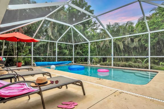 Gulf Gate Dream 2bd 2ba Htd Pool Beaches Shopping