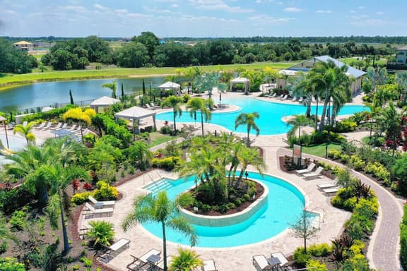 Resort Full Living