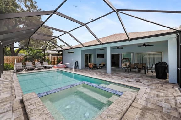 Heated Pool & Hot Tub | 4BR Sarasota Home – Pets OK